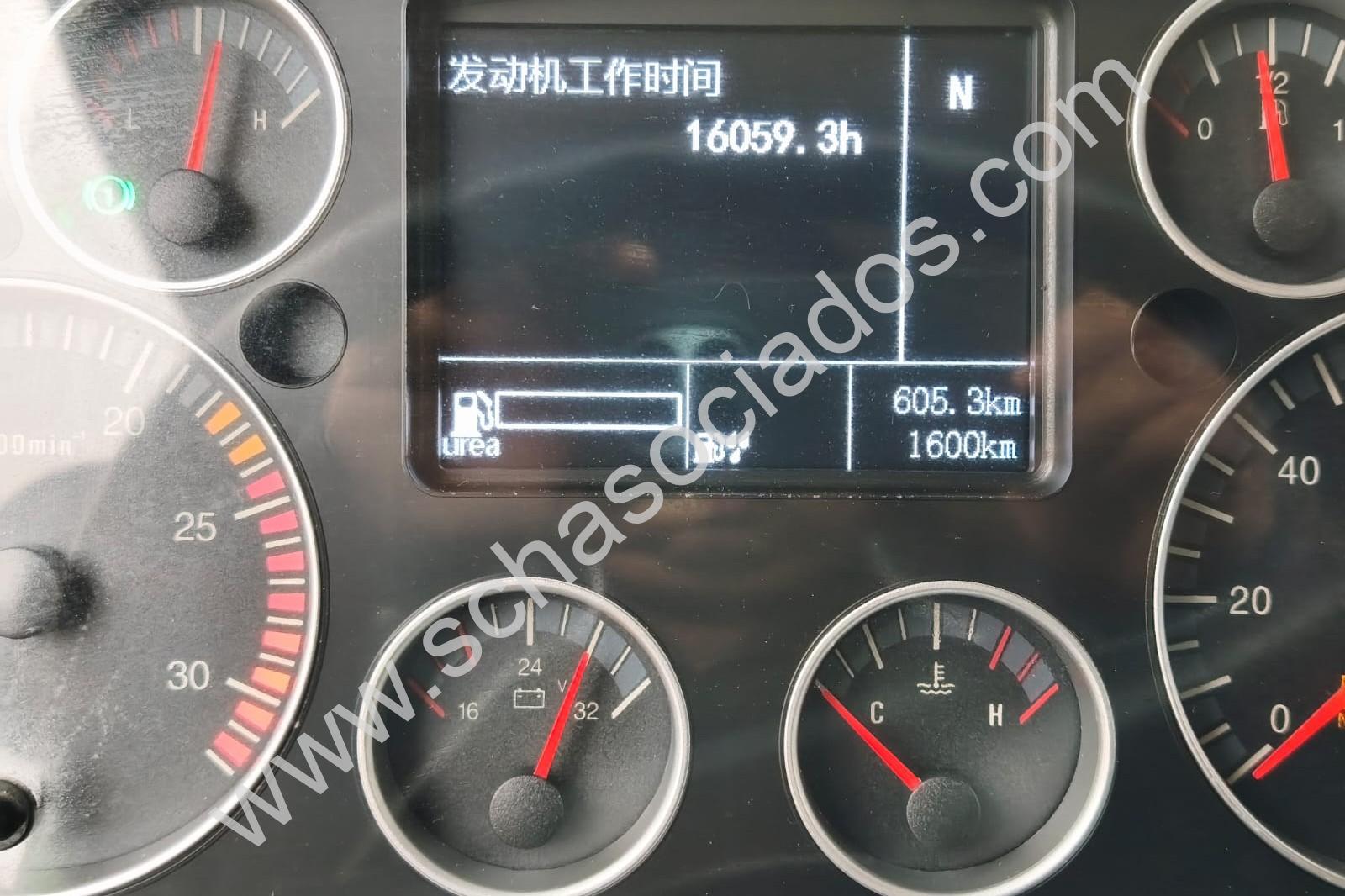 VOLQUETE SINOTRUCK HOWO TX460 8x4 2024 - Imagen 2