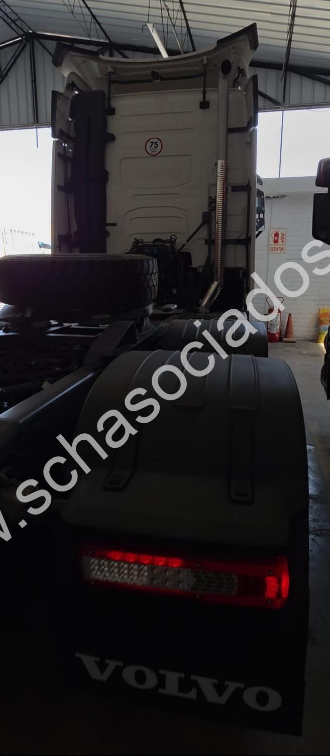 REMOLCADOR VOLVO FH540 GLOBETROTTER ISHIFT SR 2027 - Imagen 4